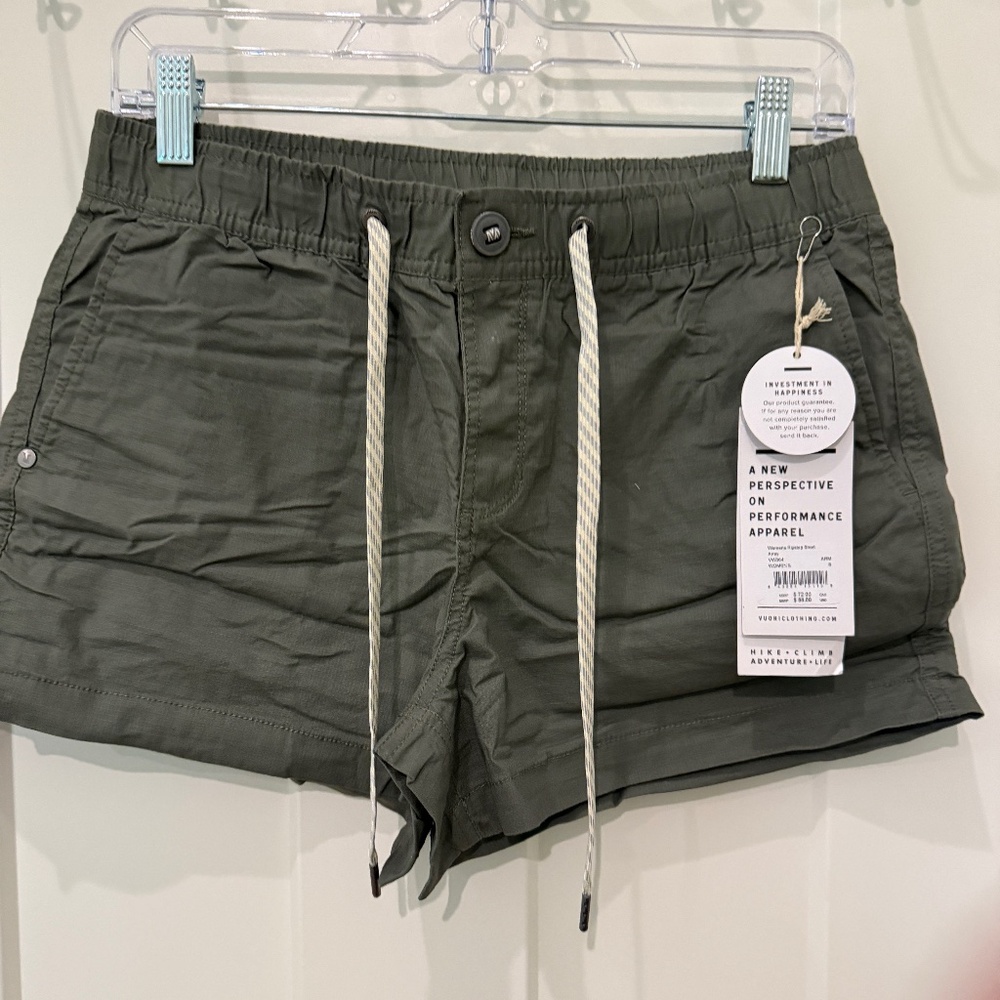 NWT Vuori Ripstop Shorts